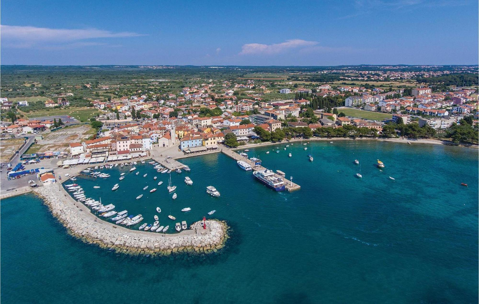 Pet Friendly Apartment In Fazana With Wifi Exterior photo
