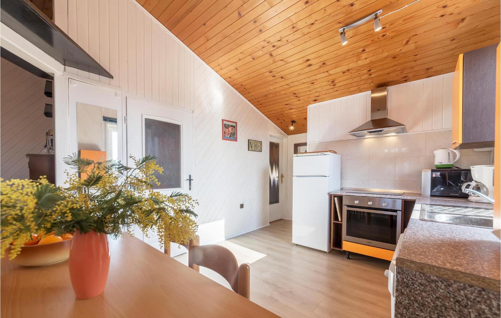 Pet Friendly Apartment In Fazana With Wifi Exterior photo