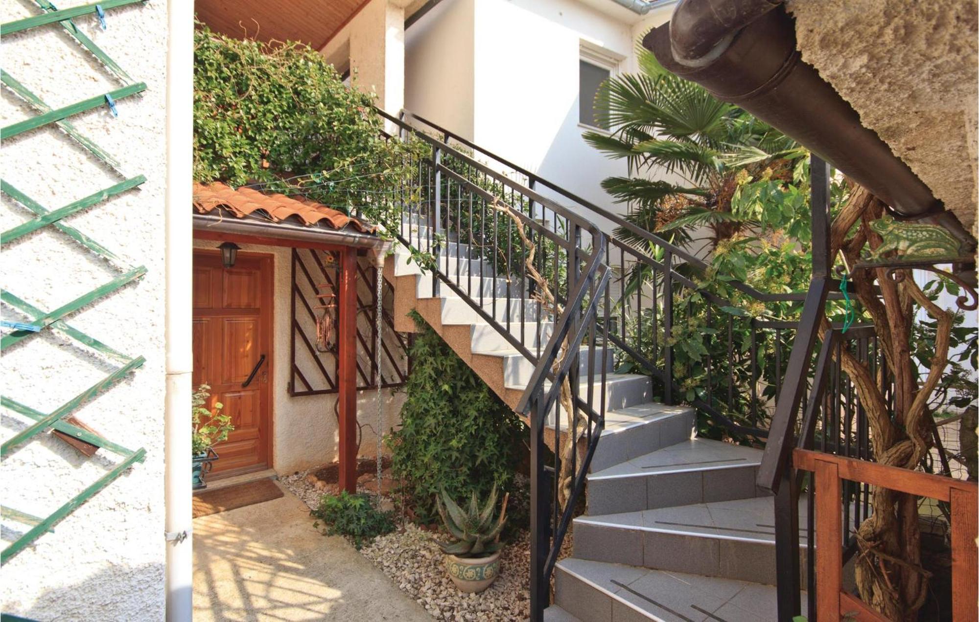 Pet Friendly Apartment In Fazana With Wifi Exterior photo